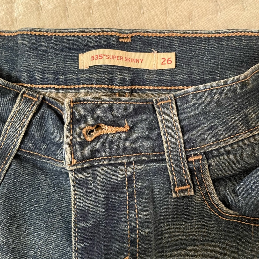 Levi’s 525 Super Skinny 26 Jeans